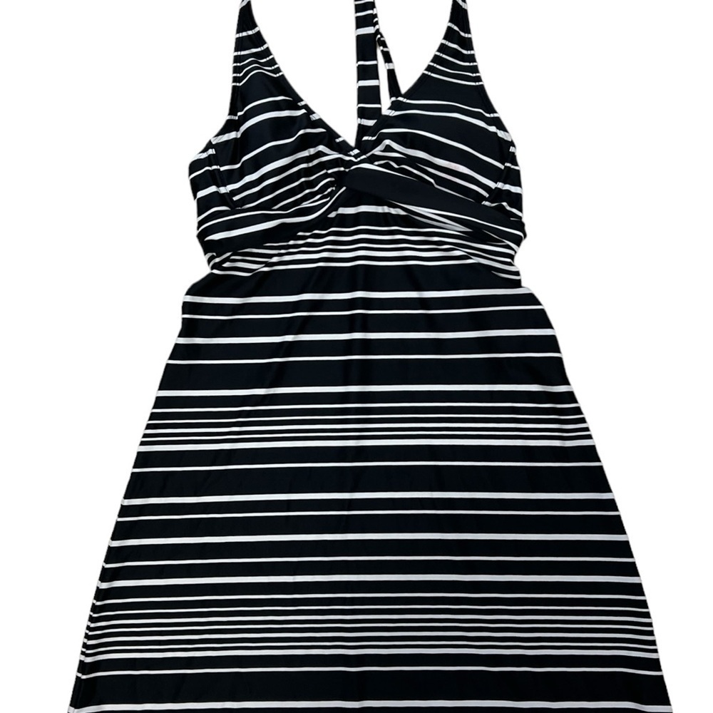 ATHLETA Women's Black White Striped Halter Swim Dress 36 B/C Underwire Bra - Picture 2 of 7